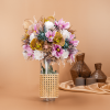 Beam - فازة بيم مزهرية جميلة من الرتان والزجاج مزينة بترتيبات الزهور الاصطناعية